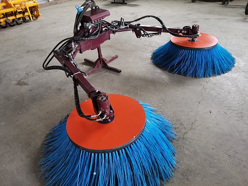 Щетка для приствольной полосы R2F (BADILLI)