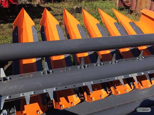 Жатка для уборки подсолнечника безрядковая ORANGE SEED SFH