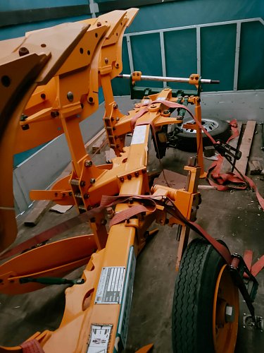 Оборотный плуг Swan-Agro